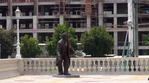 Statue of a man on the square Stock Footage 70710295