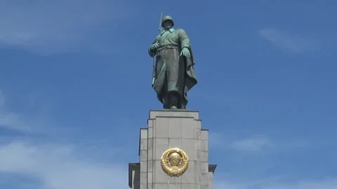 Statue on monument Stock Footage 91701320