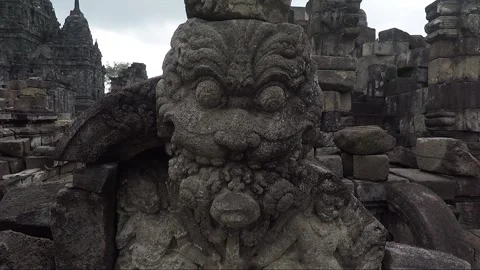 Statue or Bas Relief Carving, Sewu Temple Compound, Java, Indonesia Vidéo 285238359