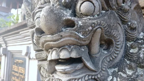 Statue pan shot in Pura Desa Temple, Bali, 4K Video stock 120990341