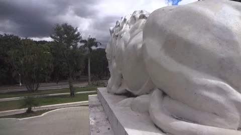 Statue in the park Stock Footage 83604098