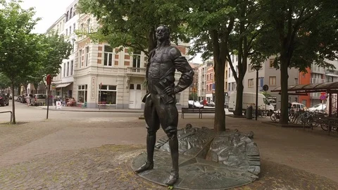Statue of Peter the great in Antwerp Stock Footage 90364593