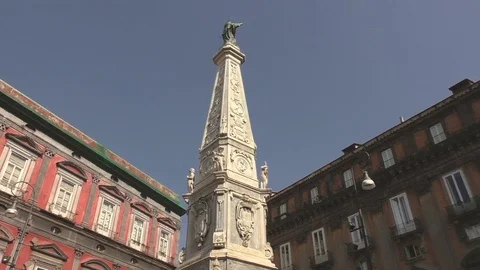 Statue on Pillar in Piazza del Gesù in Naples Video stock 82041443