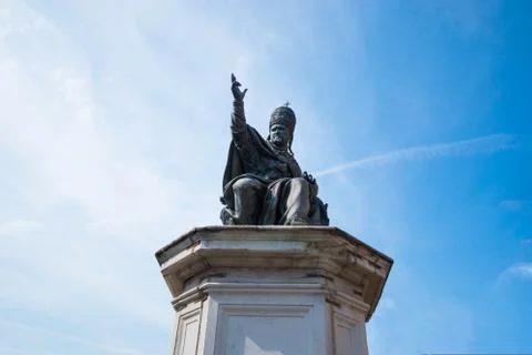 Statue of Pope Paul V on Cavour square in Rimini Stock Photos