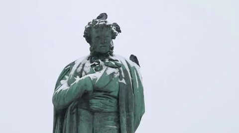 Statue of Pushkin in winter Stock Footage 46962696