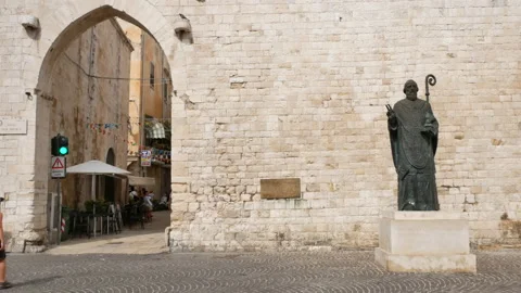 Statue of Saint Nicholas outside the Basilica di San Nicola in Bari Stock Footage 150741749