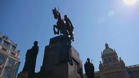 Statue of Saint Wenceslas, Wenceslas Square, Prague Video stock 106934884