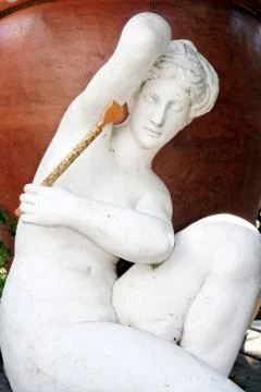 Statue scratching Stock-Fotos