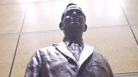 Statue Slow Pan Video stock 52327227