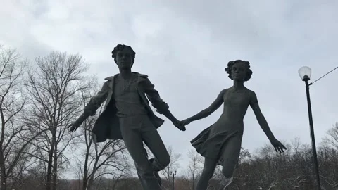 Statue in Snowy Day Background Stock Footage 147872006