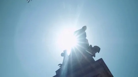 Statue Sun Flare Stockbeeldmateriaal 75175954