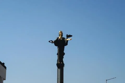 The Statue of Sveta Sofia on St. Nedelya Square in Sofia Foto stock
