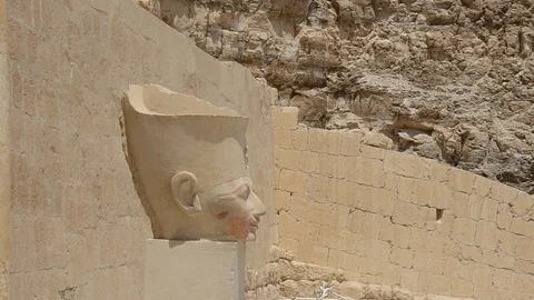 Statue at the Temple of Hatsheput. 4K Stock Footage 106958162