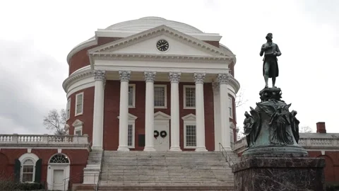 Statue of Thomas Jefferson in front of the Rotunda on the University of Virginia Video stock 167133714