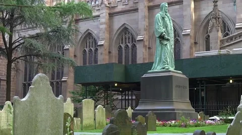 Statue in Trinity church graveyard Stock Footage 54816209