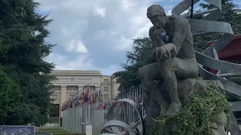 Statue at UN seeks to warn of danger of plastics, whose limitation is being nego Stock-Footage 314121475