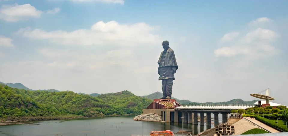Statue of unity with bright dramatic sky at day from different angle 写真素材