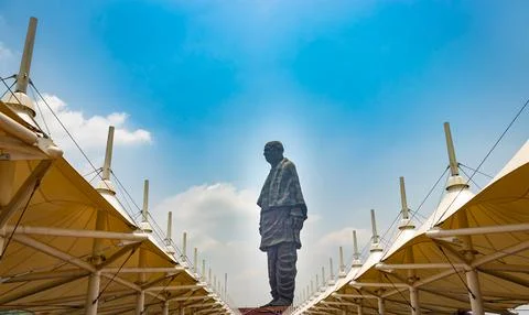 Statue of unity with bright dramatic sky at day from different angle 스톡 사진