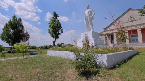 Statue vladimir lenin Vidéo 89577400