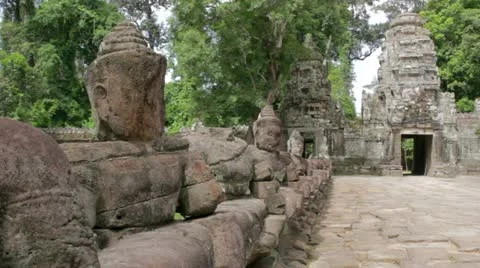 Statues at the gate of preah khan temple, angkor, cambodia Stock Footage 12178955