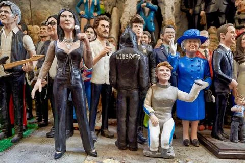 Statues of Nativity scene figures in Naples artisans' workshop Stock Photos