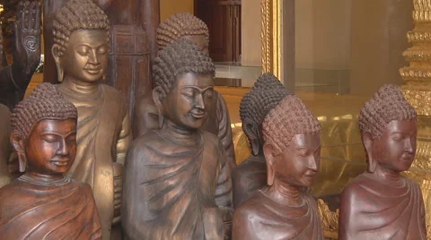 Statues at the Royal Palace complex in Phnom Penh, Cambodia Stock Footage 51714507