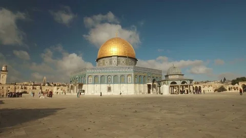 Steadicam walking shot of Dome of the Rock on Temple Mount in Jerusalem Stock Footage
