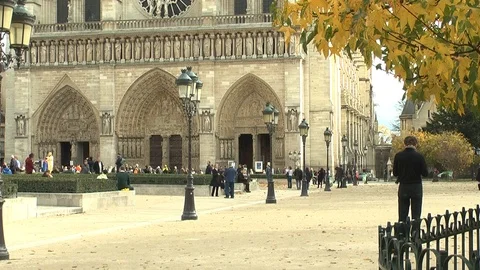 Steady shot of western facade of Notre Dame Cathedral in Paris, France Stock Footage 106779985