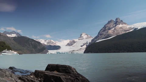 Steady View of Spegazzini Glacier, Los Glaciares National Park, Patagonia Video stock 235301366