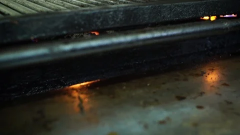 Steak On Barbecue Grill 動画素材 104544504