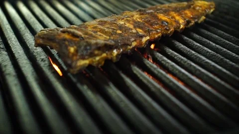 Steak On Barbecue Grill 動画素材 104545490