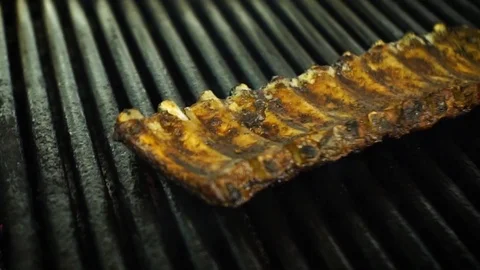 Steak On Barbecue Grill 動画素材 104545506