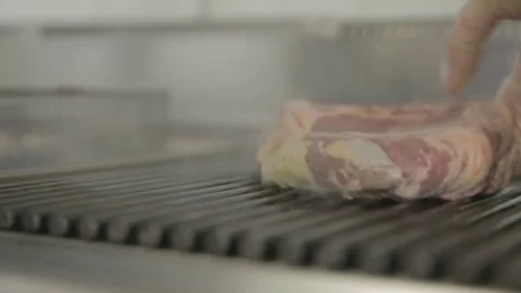 Steak grilled with corn Video stock 81422824