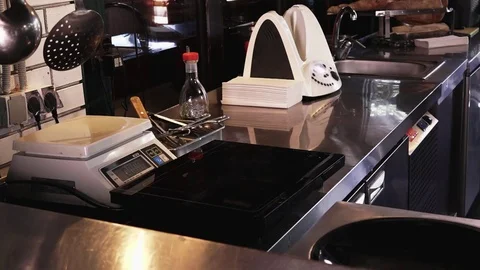 Steaks are cooked in a skillet 库存影片 82278092