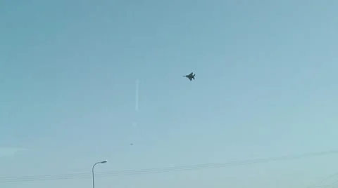 Stealth flying 動画素材 8557375