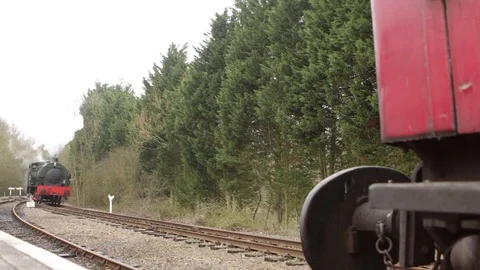 Steam engine passes by on the Nene Valley Railway 動画素材 73433585