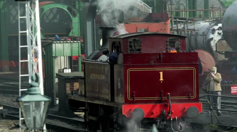 Steam Engine in Yard 스톡 동영상 35984482