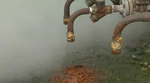 Steam pipes Stock-Footage 115412