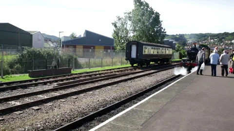 Steam Train 4160 pulling out of Minehead Station Vidéo 53482681