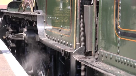 Steam Train engine  driver climbs onto footplate of engine 4K Vídeo Stock 77419690