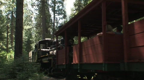 Steam train passing 8 Видео 479589