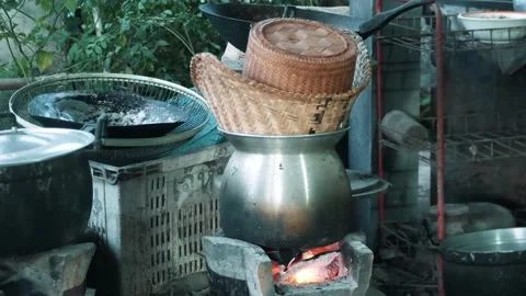 Steamed glutinous rice Vídeos de archivo 205531305