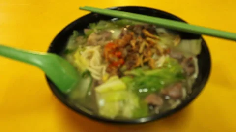 Steaming Beef Noodles In A Bowl Stock-Footage 1085273