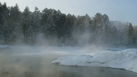 Steaming Water During Freezing Cold Winter Day 動画素材 147252054