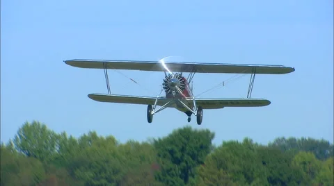 Stearman C3B Take Off WS 動画素材 68580158