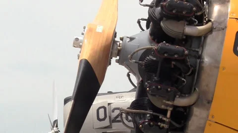 Stearman T-28 Engines 動画素材 33578900