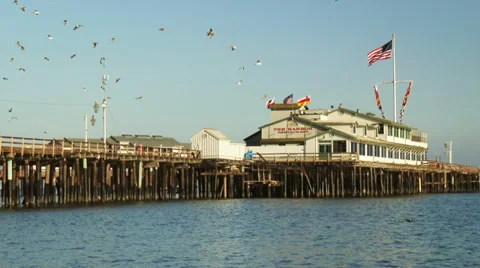 Stearns Wharf along the Santa Barbara, California Coast Vidéo 37261053