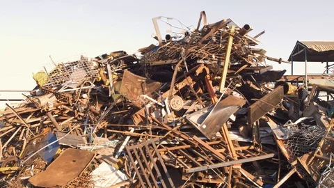 Steel junk yard loading process Video stock 119490341