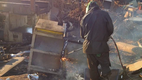 Steel junk yard recycle process Vídeo Stock 119489035