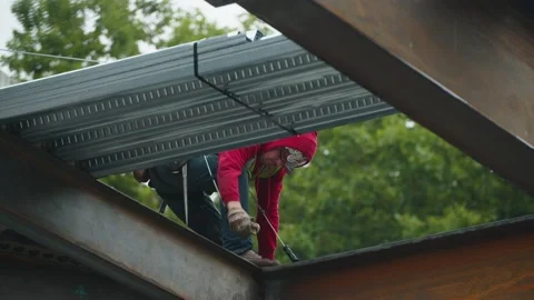 Steel worker welding structure Stock Footage 136808334
